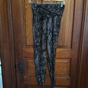 Aerie crossover leggings